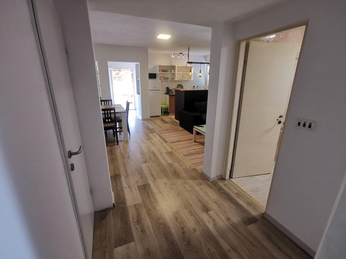 Fa-Ni Apartment Novalja Exterior photo